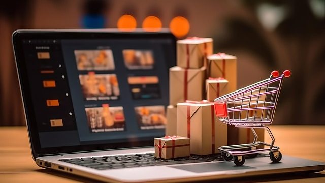 e-commerce-8422939_640